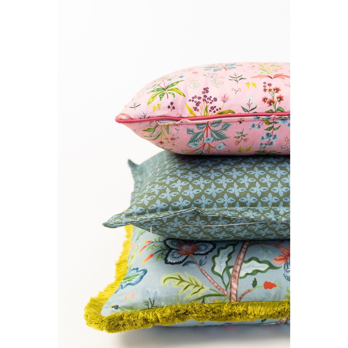 Meadow Multi Petal Pillow w/ Pink Welt