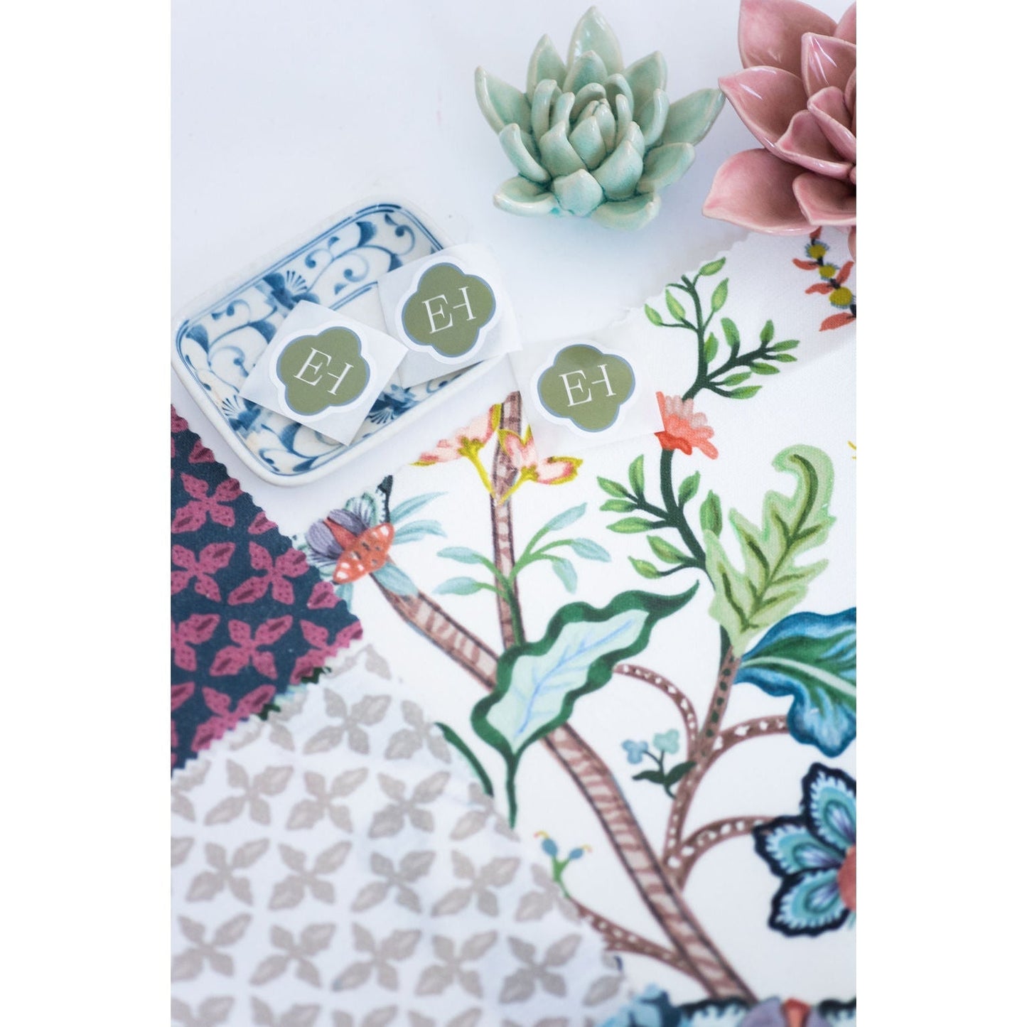 Vera Vine Fabric - White