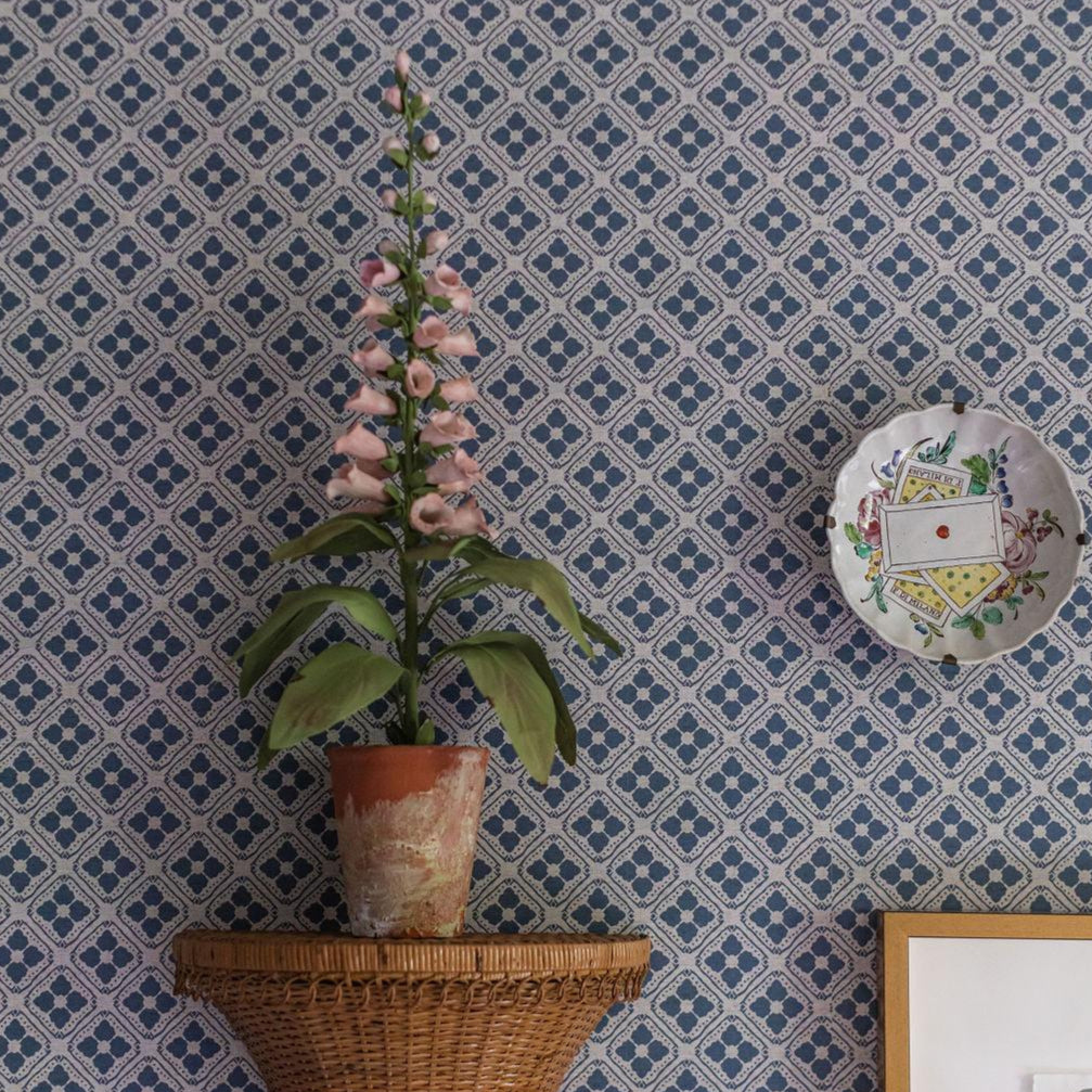 Echo Inverse Wallpaper Sample - French Blue