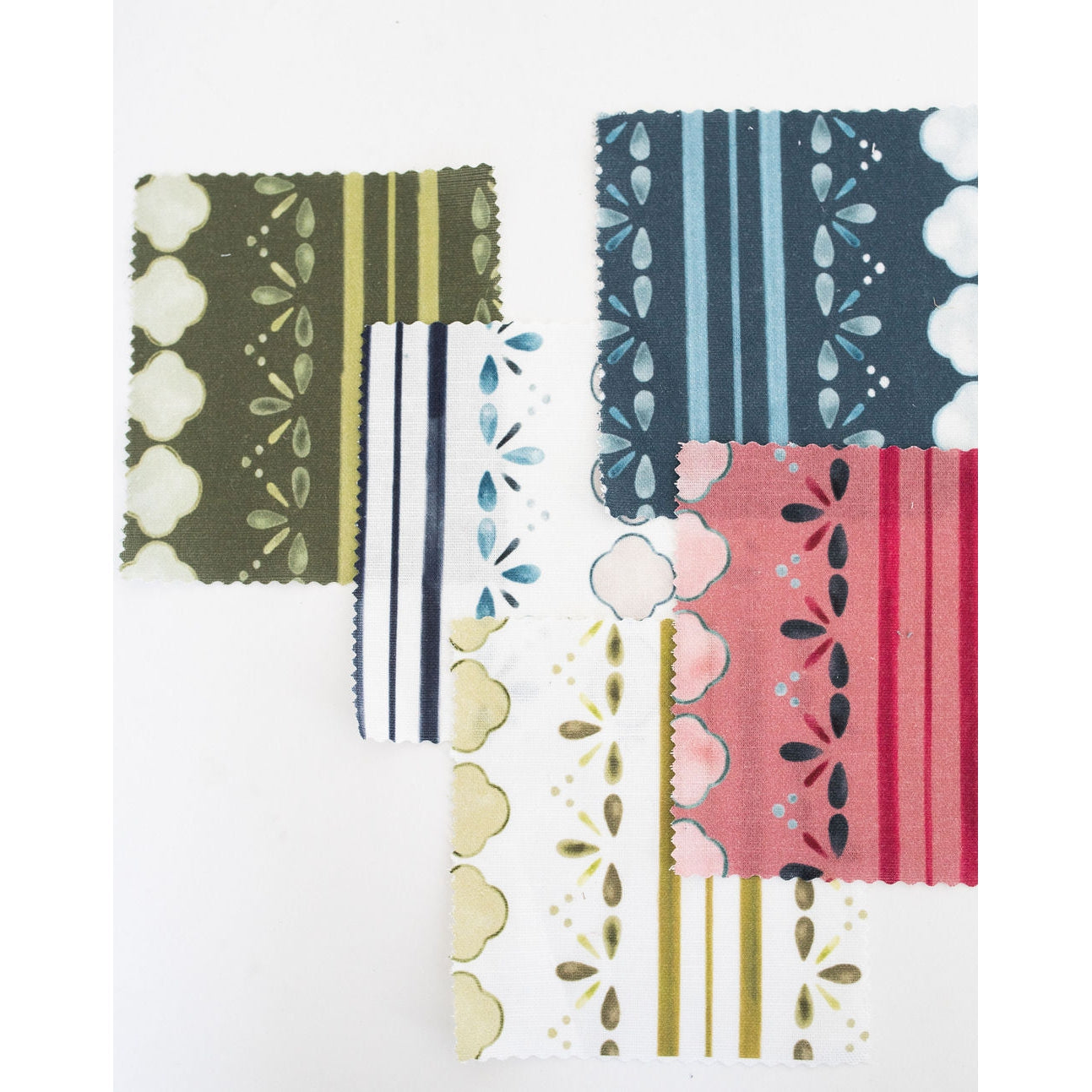 Stratford Fabric - White / Fern