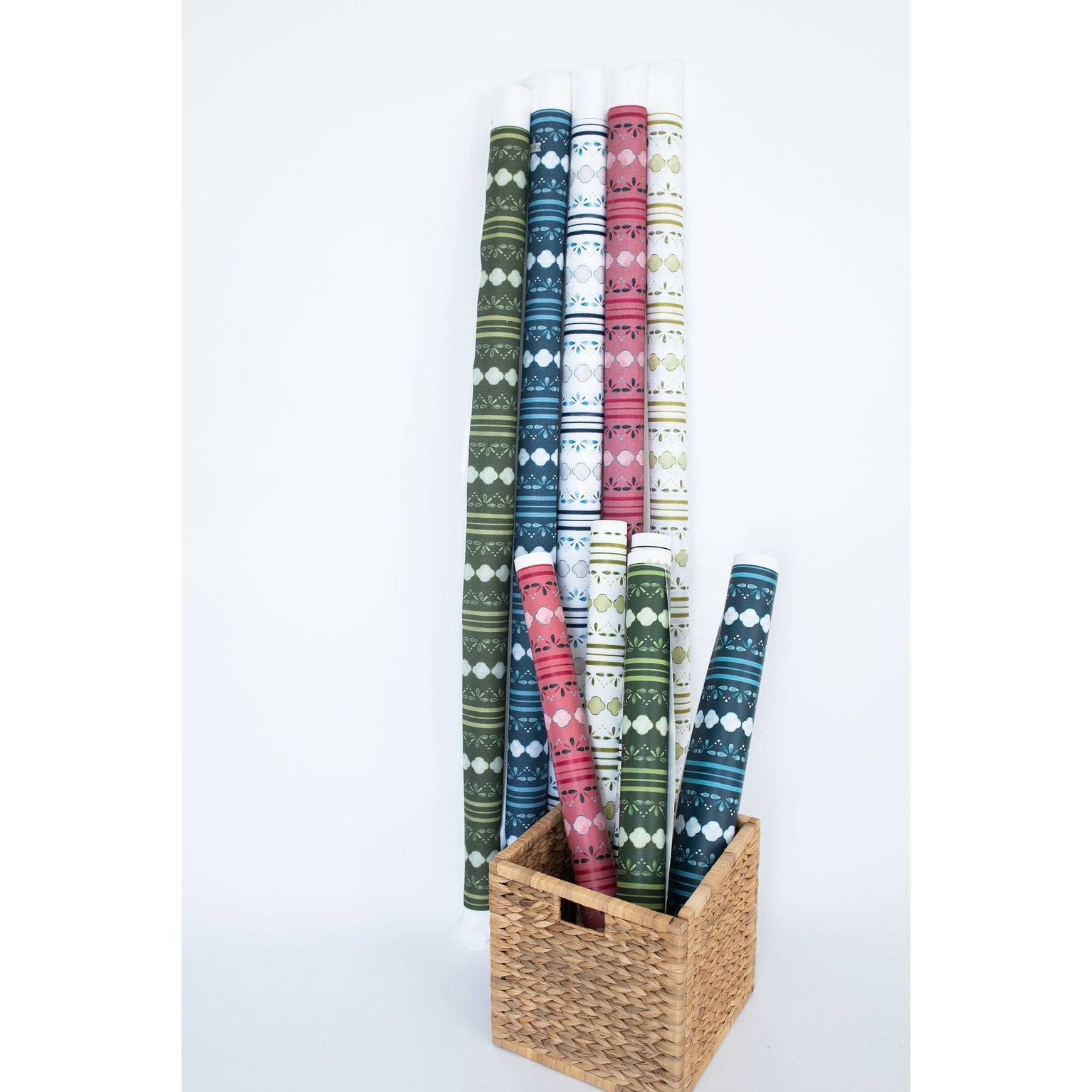 Stratford Fabric - White / Fern